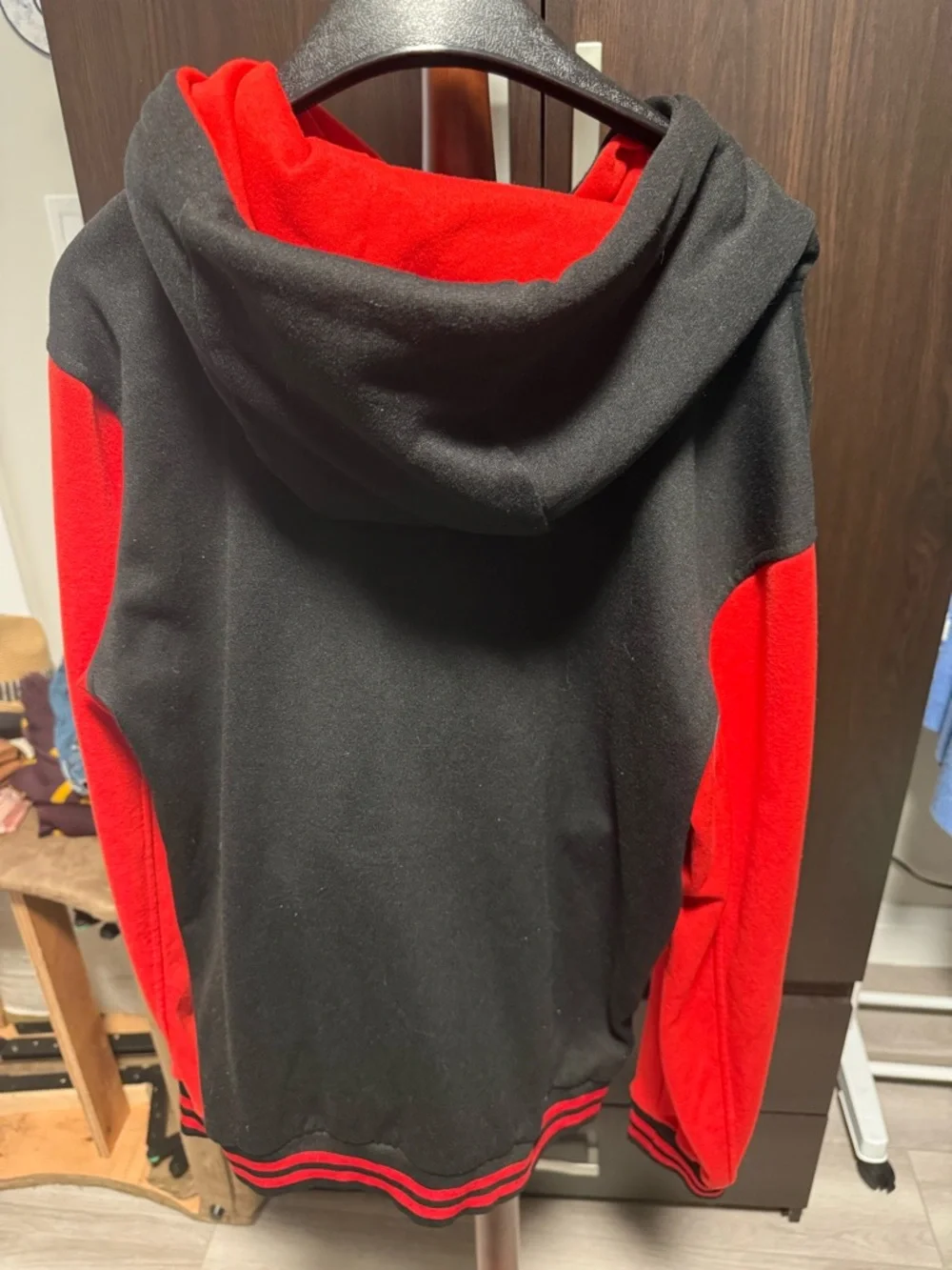 043 - Picture 2 of 3